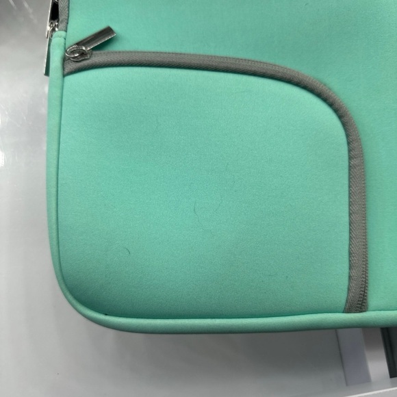 Case - Picture 5 of 12